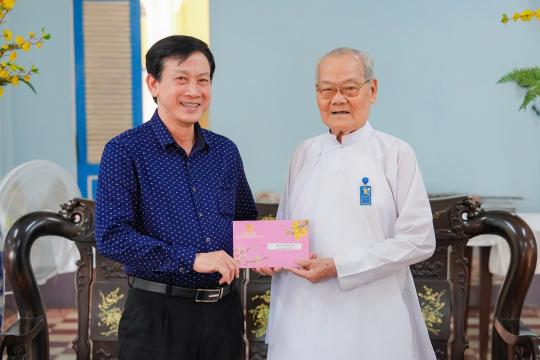 BAN TÔN GIÁO CHÍNH PHỦ CHÀO THĂM VÀ CHÚC XUÂN HỘI THÁNH