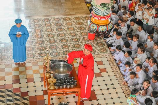 GIẢI OAN - TẮM THÁNH